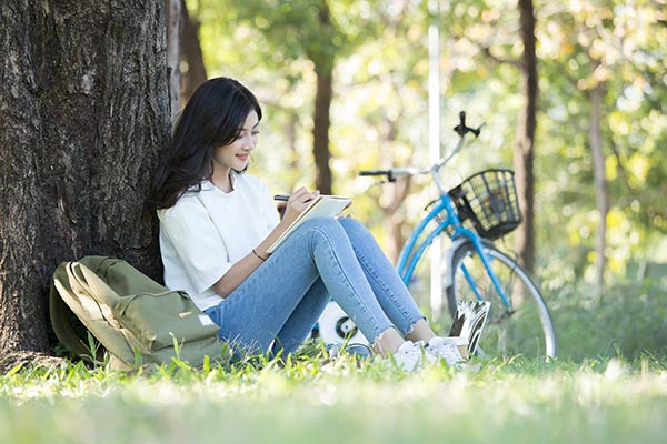 幼儿园大班科学教案《转动的乐趣》含反思