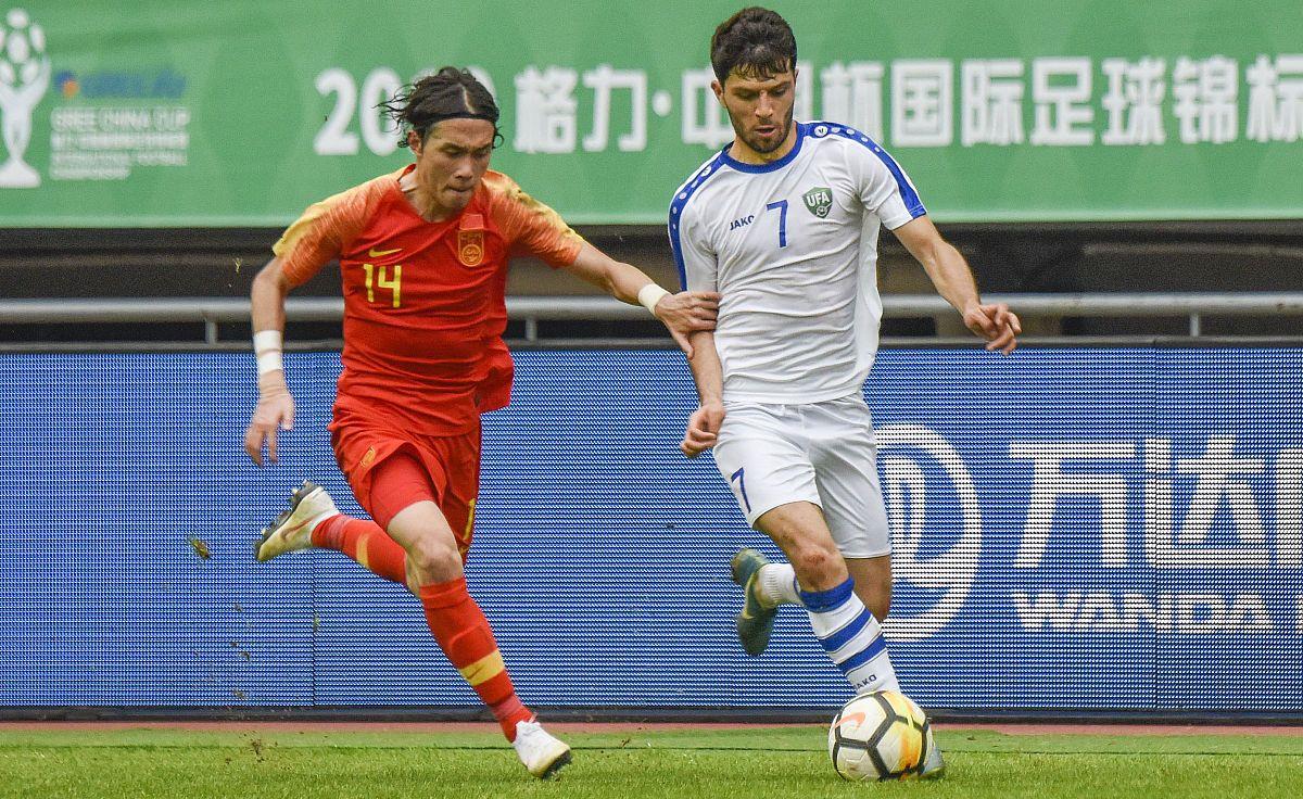国足：_中国国足一菲律宾国足直播_国足新帅