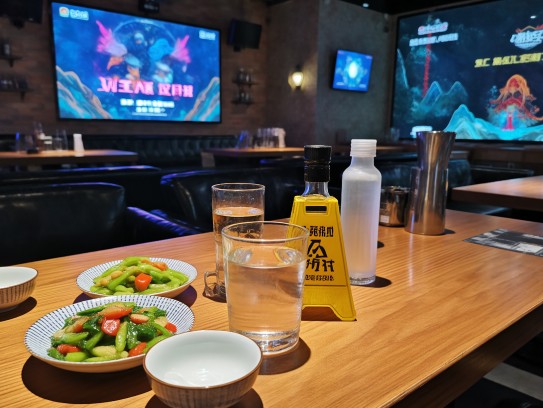 饭蔬饮水，饮鸩止渴的警示，探析成语组词背后的生活哲学启示