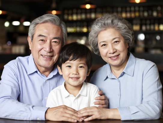 携幼扶老成语组词，传承之美在温情演绎中熠熠生辉